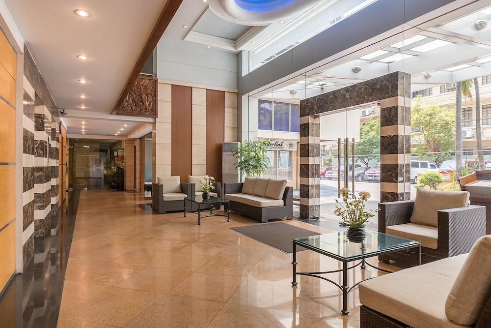 Tropicana Hotel 3*
